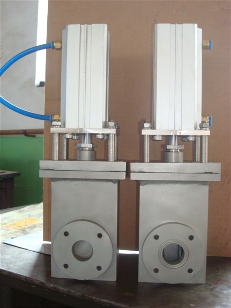 2.8氣動高真空插板閥2.JPG